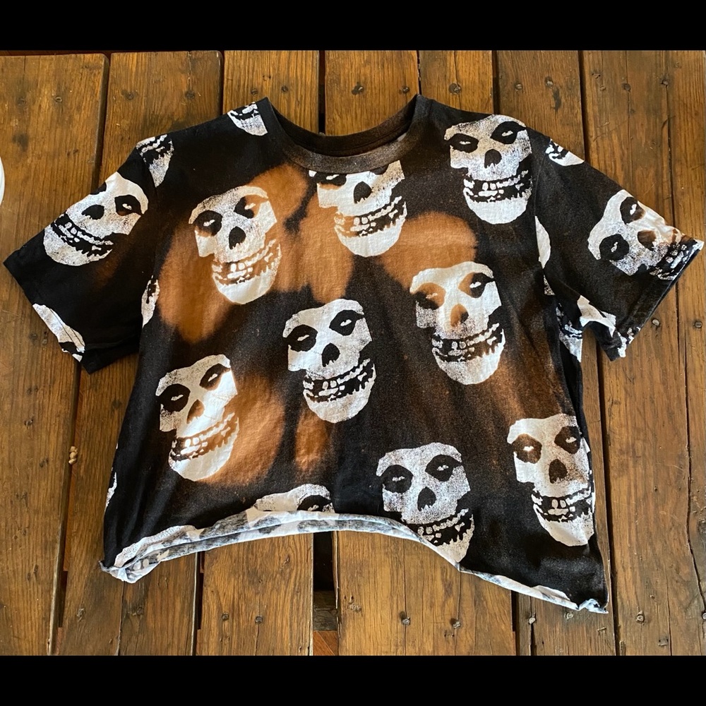 Custom Distressed Grunge Skeleton Crop